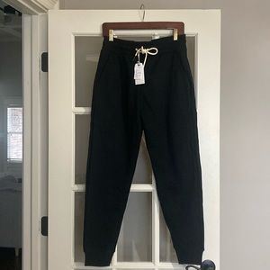 Brand new heavyweight black men’s sweatpants size Medium